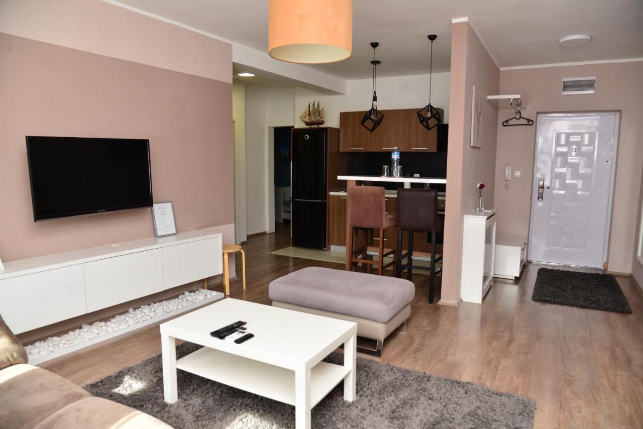 Madea Apartments Novi Sad Bagian luar foto